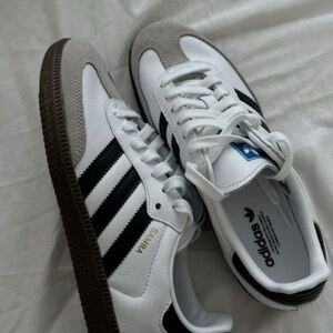 Selling Addias simbas size 7